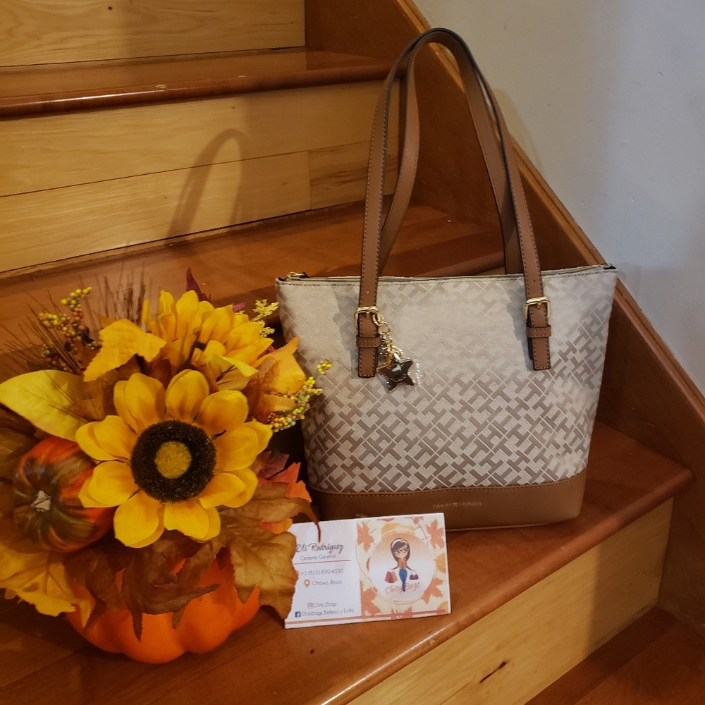 Tommy Hilfiger Shoulder Bags